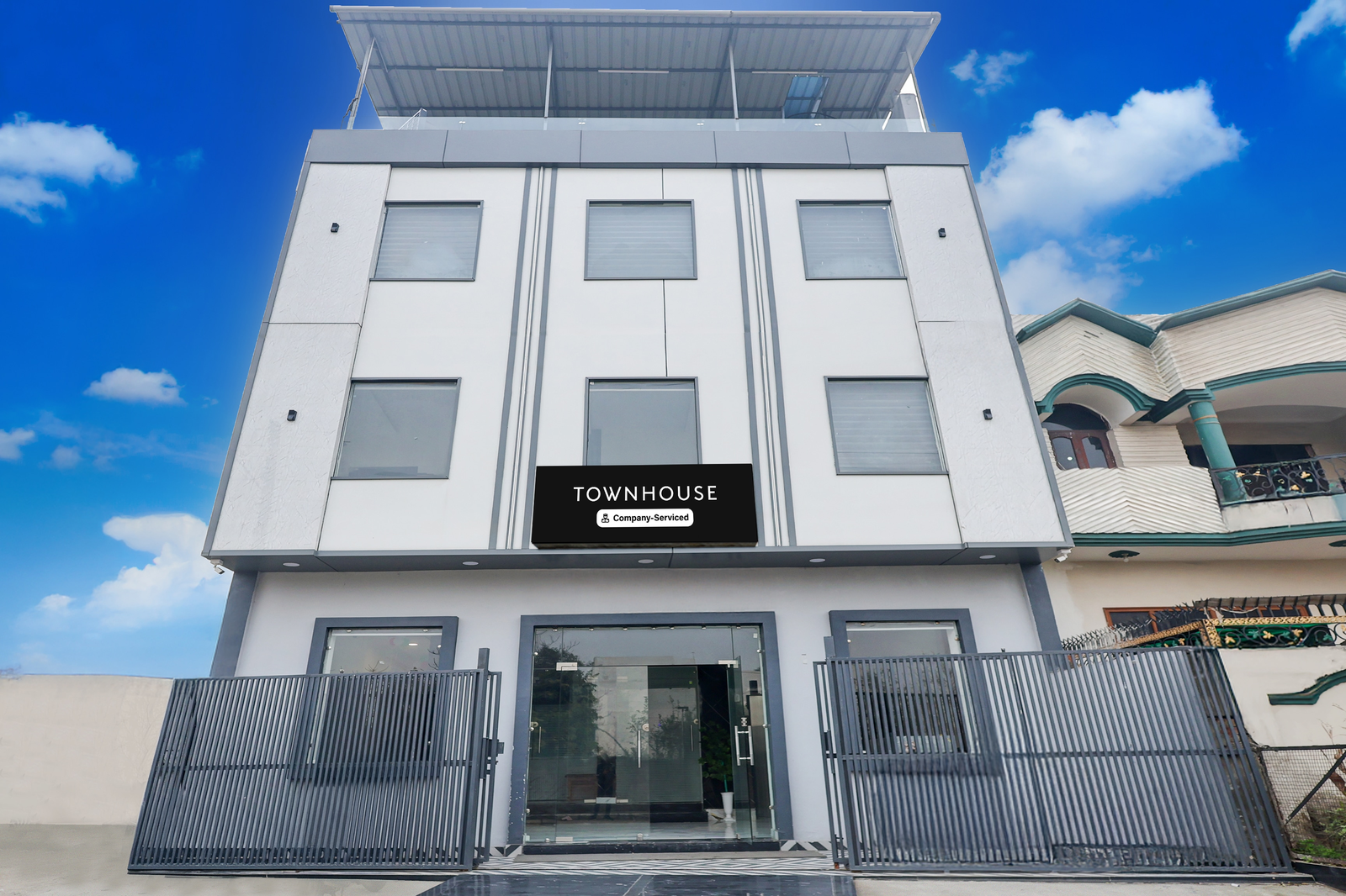 Townhouse By Oyo Gt Road Amritsar Near Fortis Hospital,Plot No. 207, Greenland Verka, Amritsar,3 star