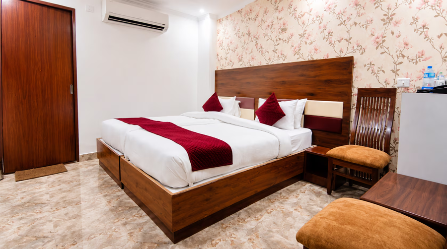 room-image