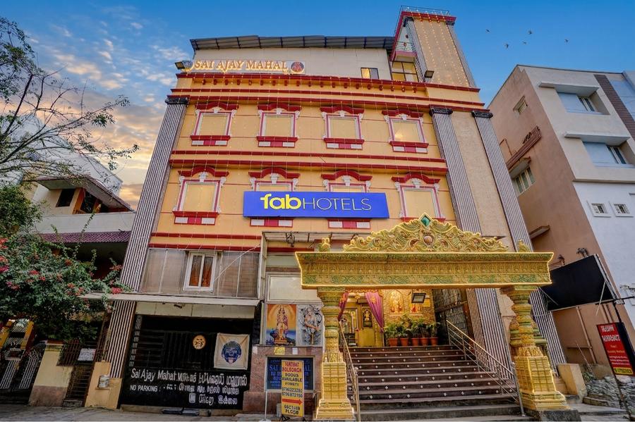 fabhotel yazhini residency