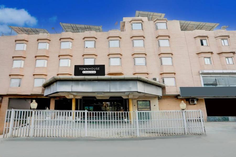 super townhouse padav square gwalior formerly hotel shelter
