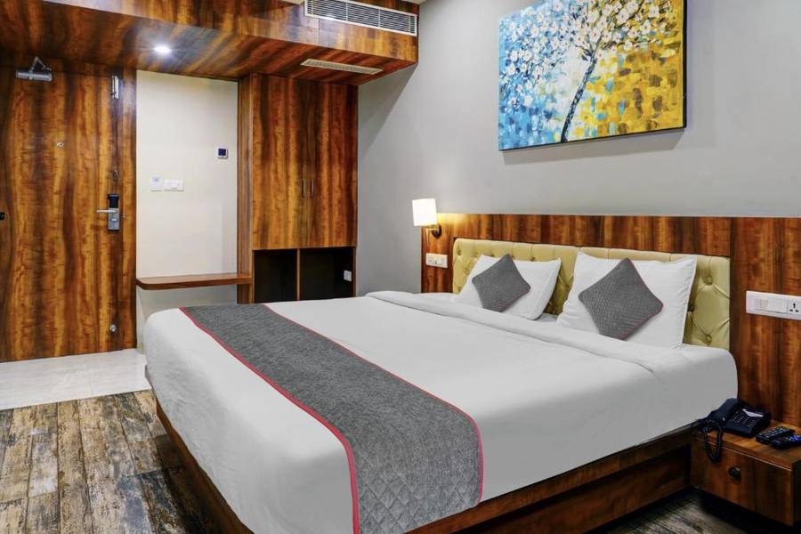 Hotel La Casa,,3 star