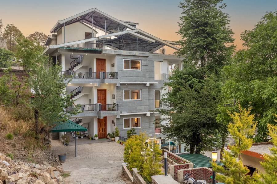 alaya stays live life 2bhk apartment in kasauli