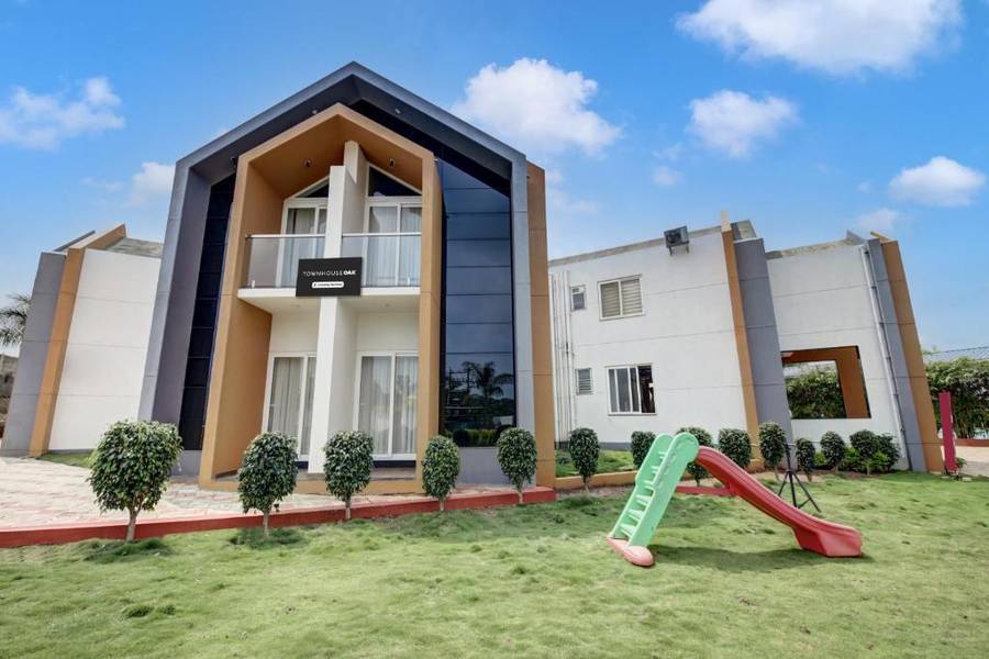 Super Townhouse Oak Dharwad Formerly Rising Resort & Spa