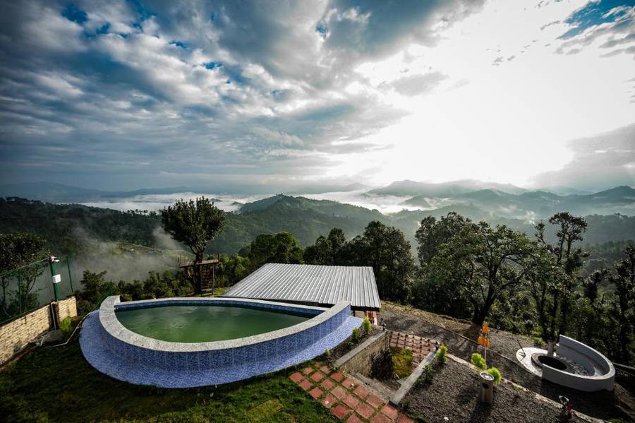 Himadvaya- The Himalayan Prism,,4 star