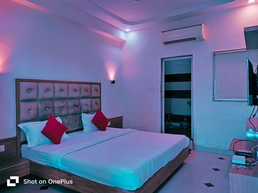 Hotel Rest Changodar,Changodar,2 star