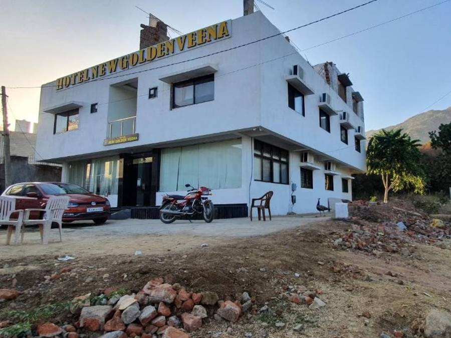 hotel new golden veena