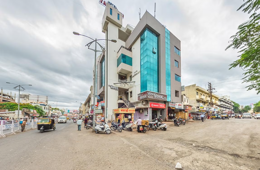 hotel vaishnavi heights
