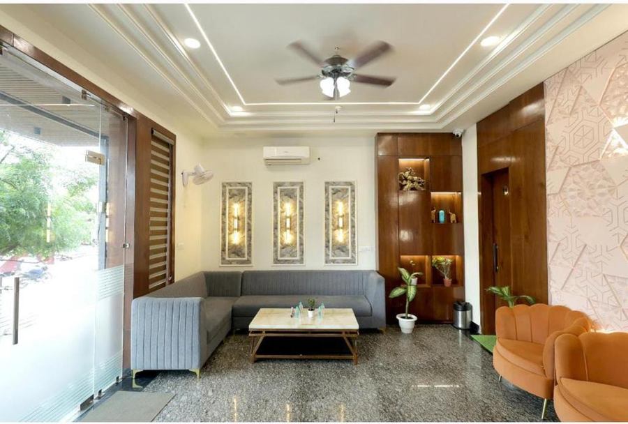 Hotel Shrinath Palace,Mathura, Mathura ,3 star
