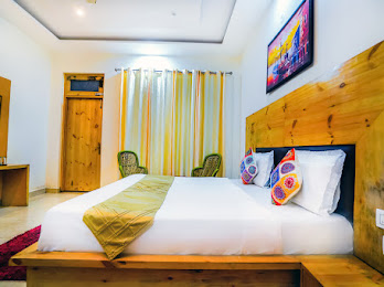 The Bunksters Mcleodganj,,3 star
