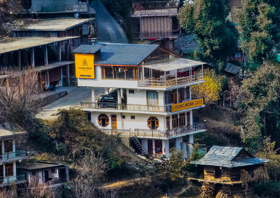 young monk hostel jibhi