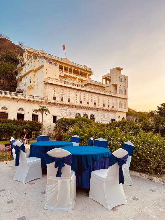 medieval palace kalwar