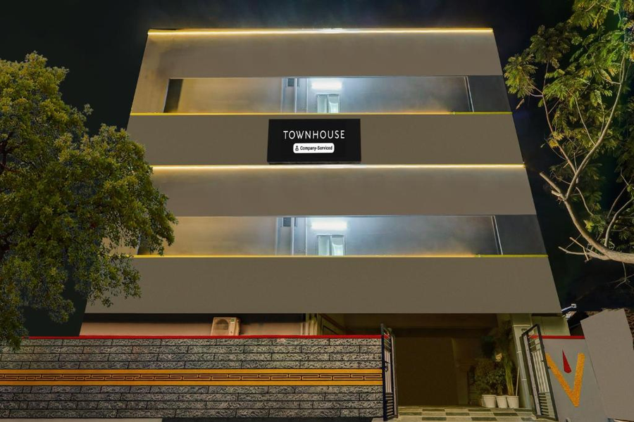Townhouse Rajahmundry,,3 star