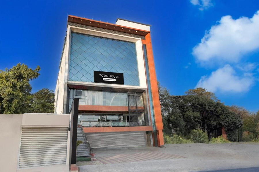 super townhouse haridwar road near rispana pul dehradun