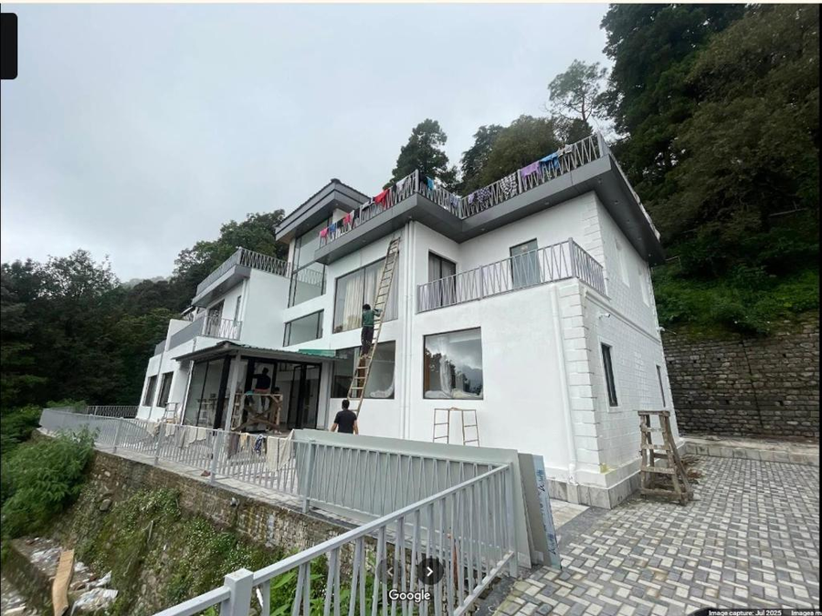 Lawrence Tungsten Resort,,3 star