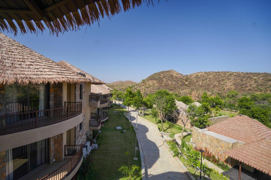 tree of life amara resort and spa udaipur