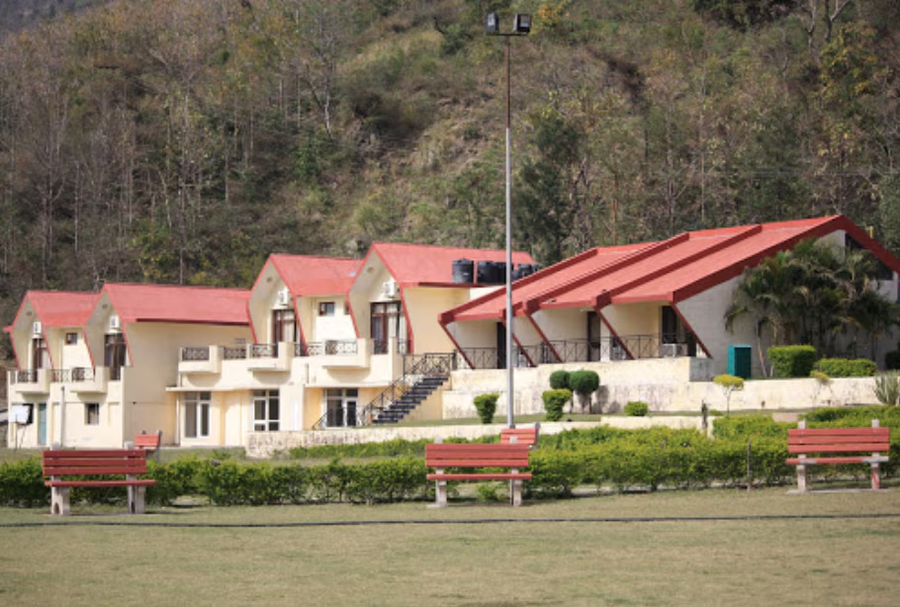 tikkar taal tourist resorts