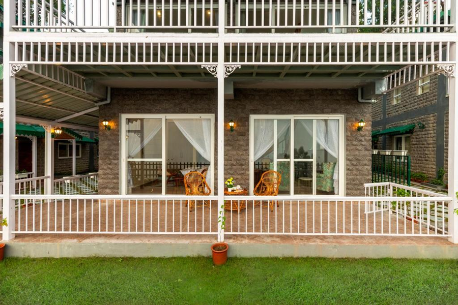elivaas 3 bhk with garden andscenic views alpenglow