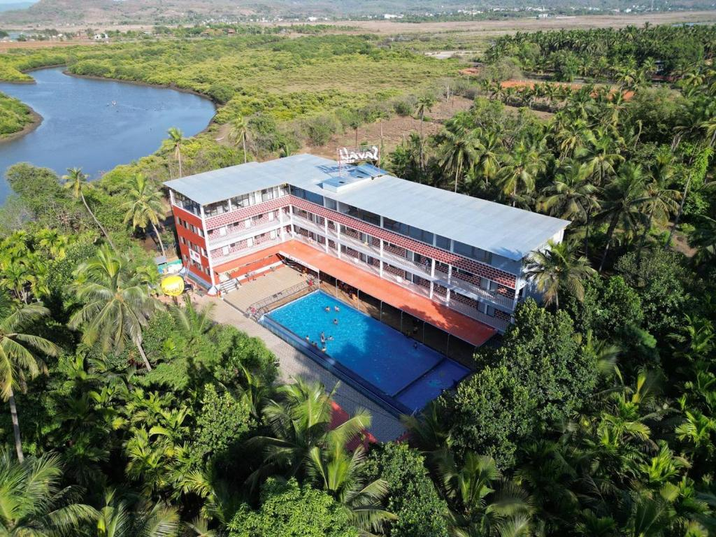 savali resort