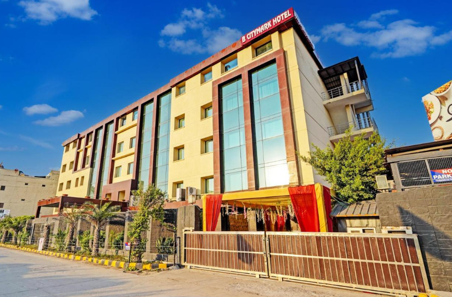 City Mark Hotel,,3 star