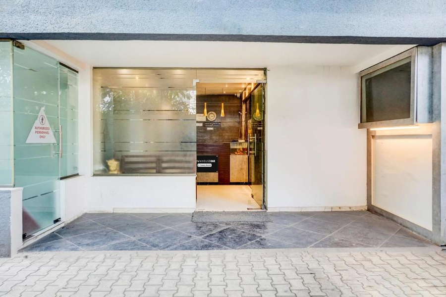 Super Townhouse Oak Gravity Inn,,3 star