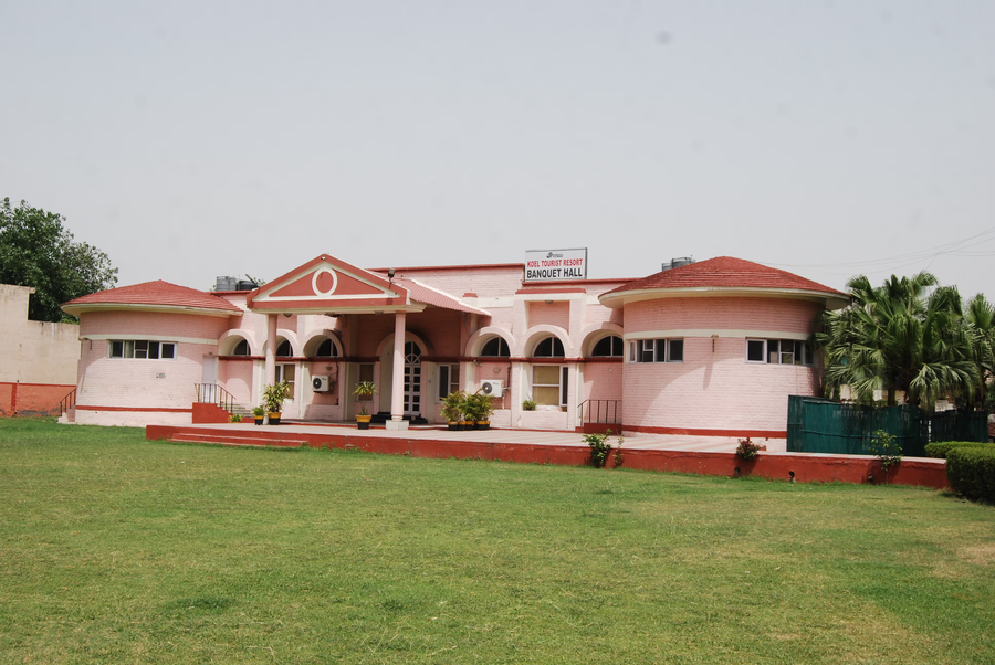 Koel Tourist Resort,,3 star
