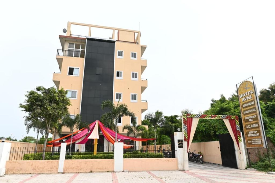 hotel avni