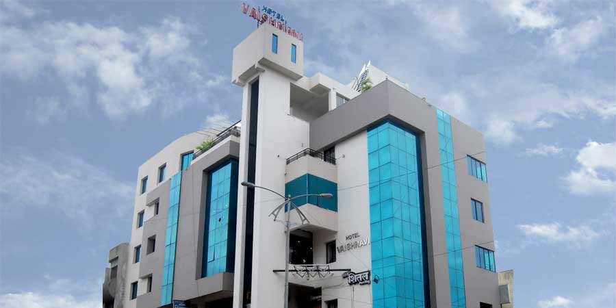 hotel vaishnavi solapur