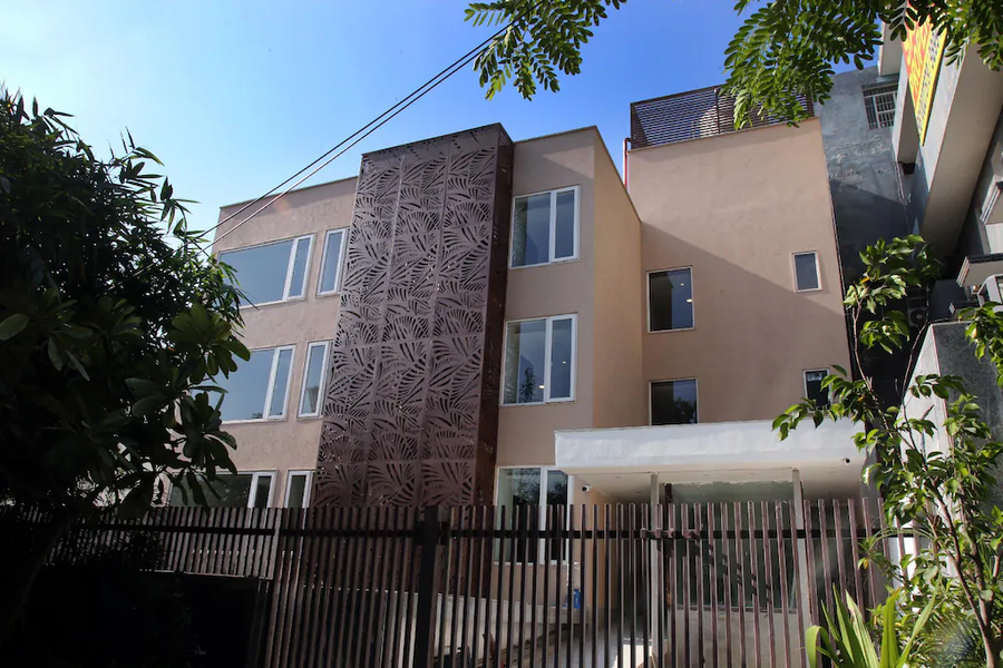 ahuja residency gcr