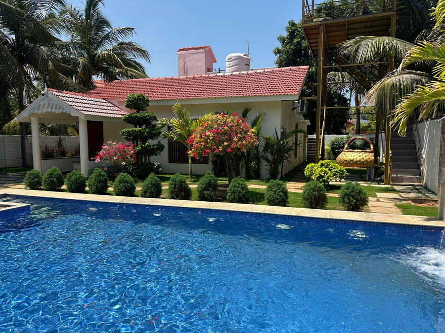 Pearl Paradise Luxury Villa,,2 star