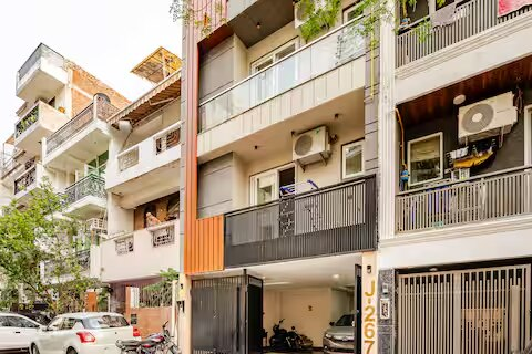 Studio J267,Saket, Delhi,3 star