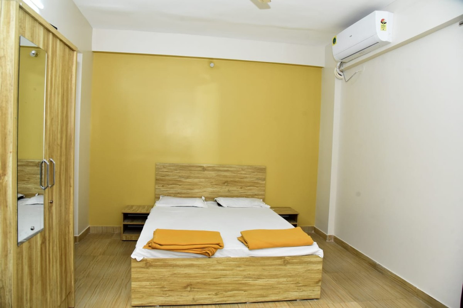 Hotel Amit Palace,Ghorpade Peth,2 star