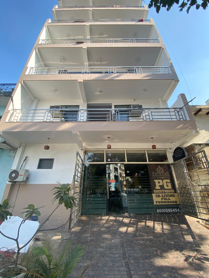 Royal Spark Inn1