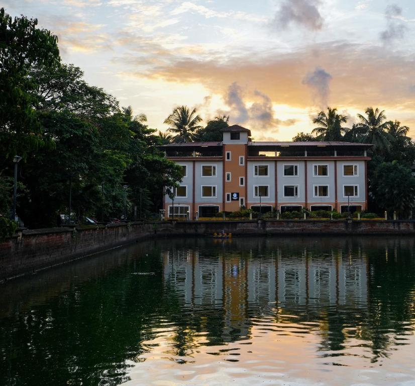 Coastal Pearl Hotel Miramar Lakeview,,3 star
