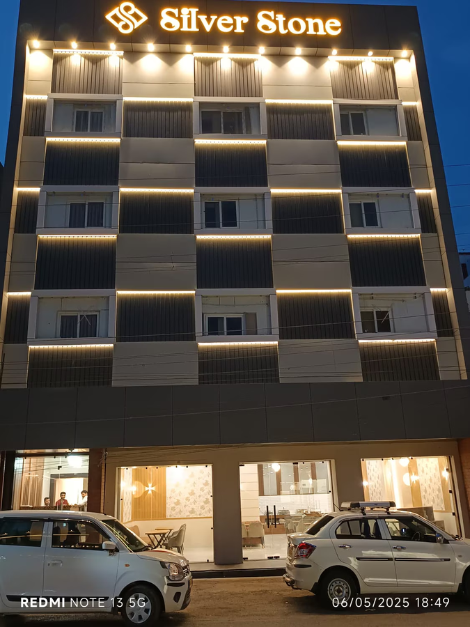 Hotel Silver Stone,,3 star