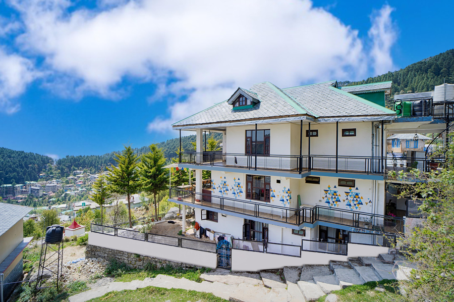 young monk hostel dharamkot