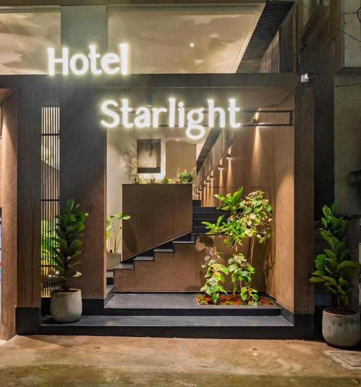 Hotel Starlight By Avana,Nanakramguda,3 star