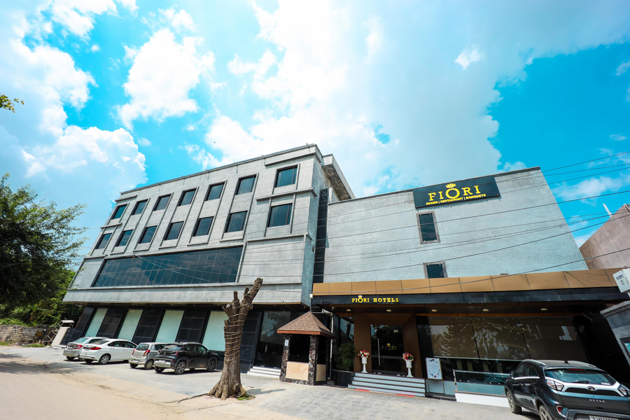 foxoso fiori hotel jaipur