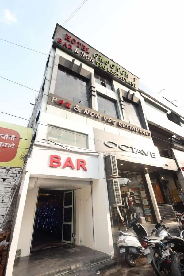 Hotel Ghoonghat,Gumanpura,3 star