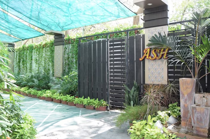 Hotel Shreemaya Residency,Ab Road,3 star