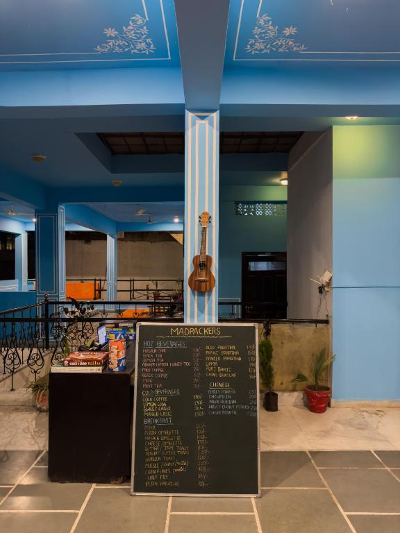 Madpackers Udaipur,,1 star