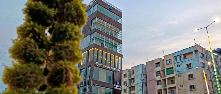 Hotel Hari International,,3 star
