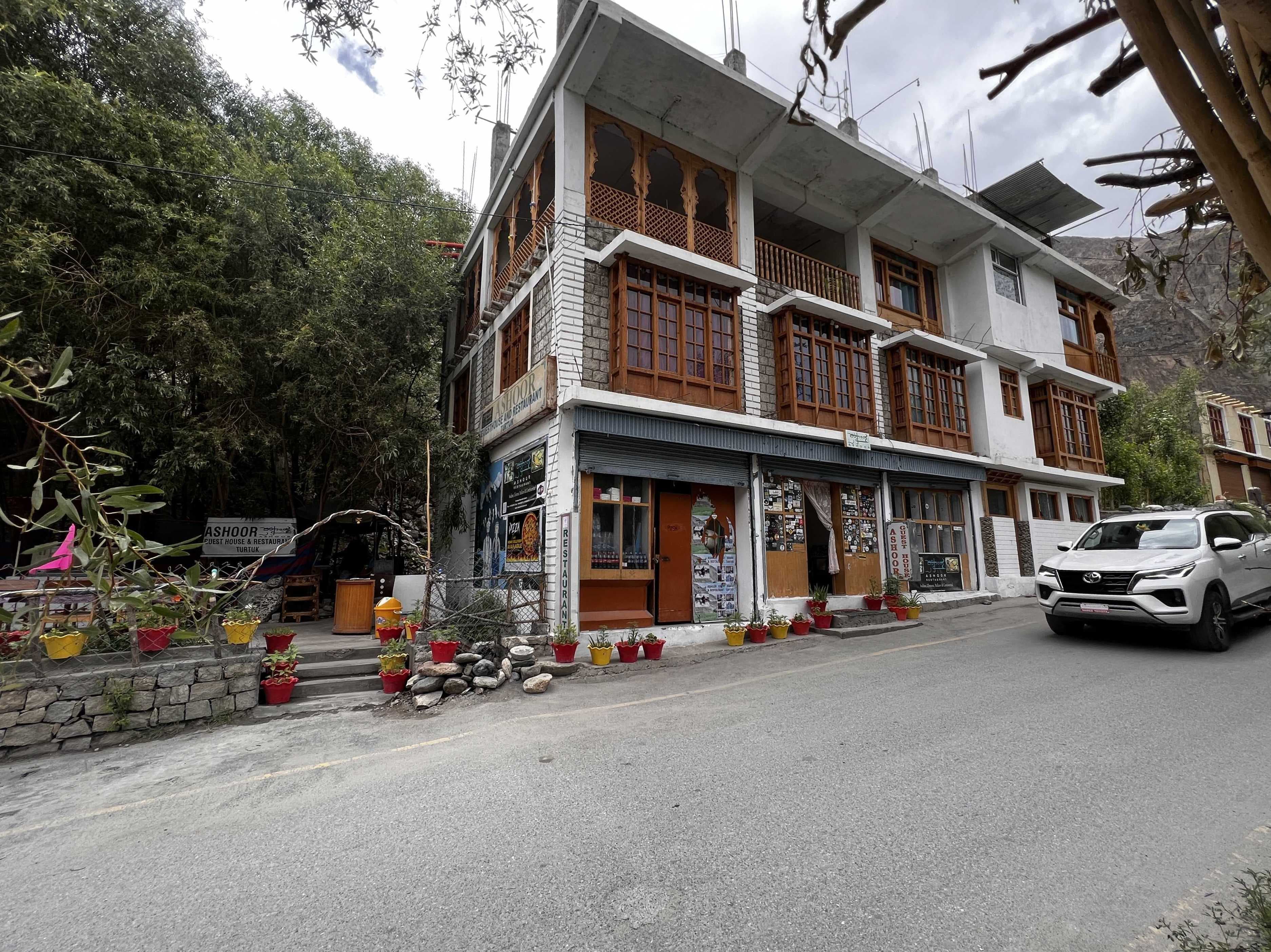 Ashoor Guest House And Restaurant,,2 star