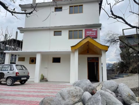 Shubham Cottage,Dhungri Village,3 star