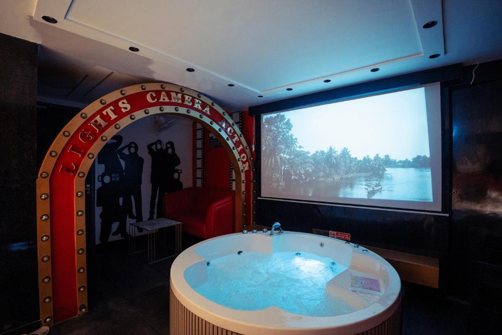 Orsom Stays Sassy - Sector 42,Golf Course Road,3 star