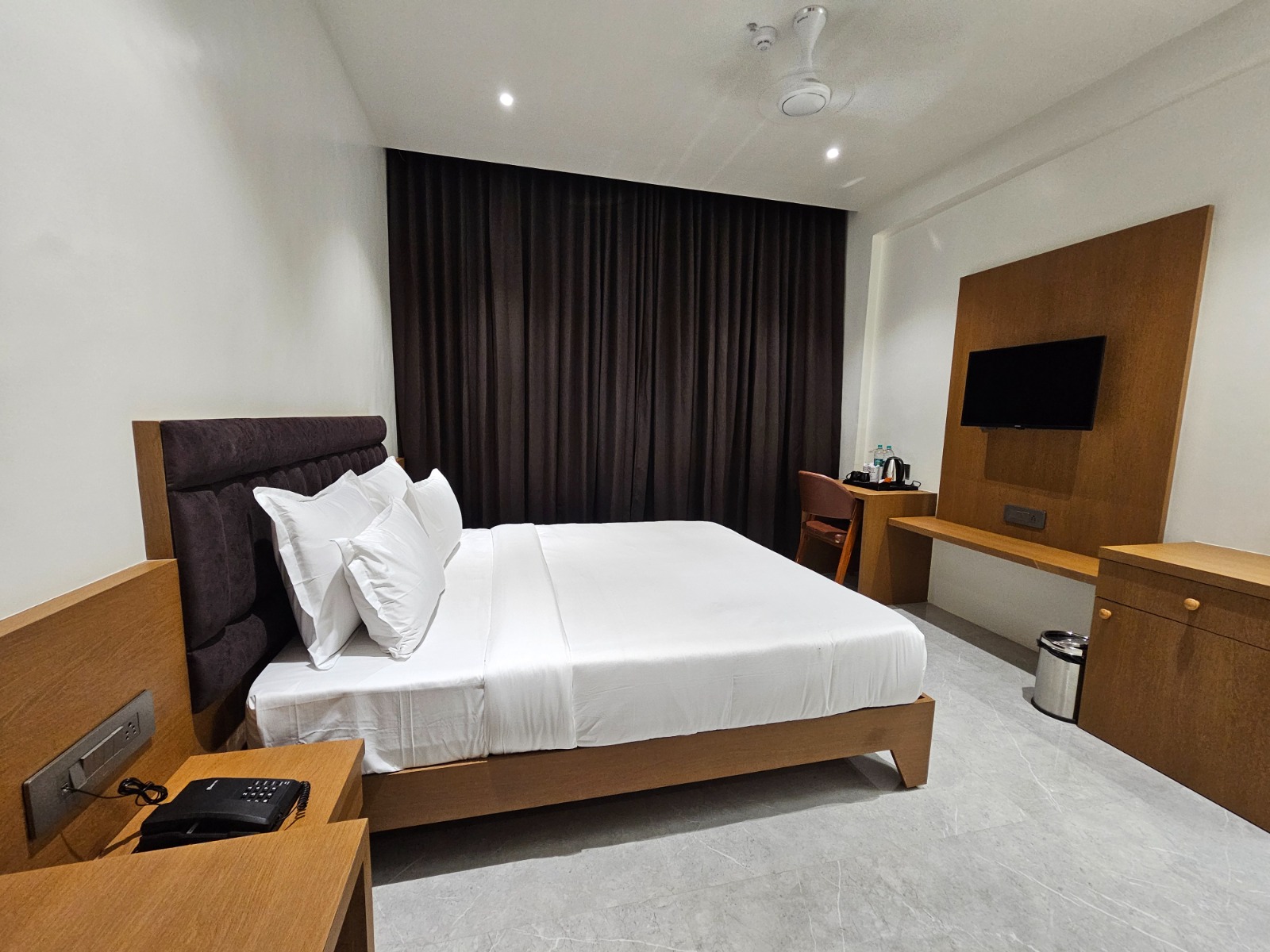 The S Crown Somnath,Prabhas Patan,3 star