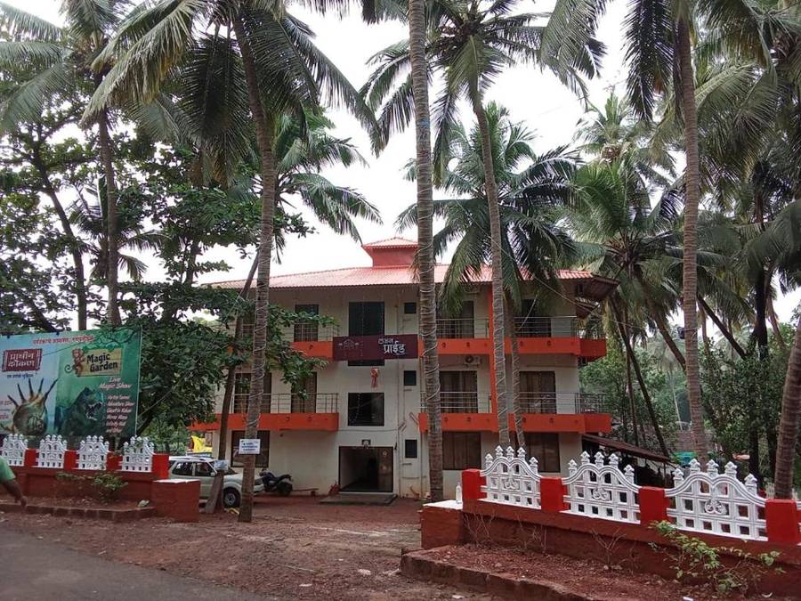 Hotel Town Pride, Ganpatipule,,2 star