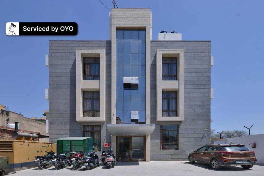 Super Oyo Jaipur Casa Near Sawai Man Singh Stadium