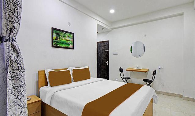 Fabhotel Grand Hazra Inn