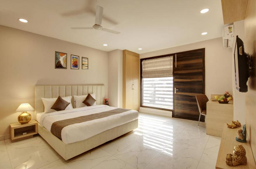 limewood stay corporate huda city centre