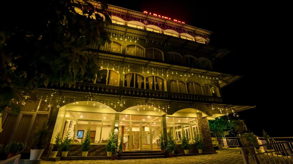 Carmel Top Resort,Kanthalloor,3 star